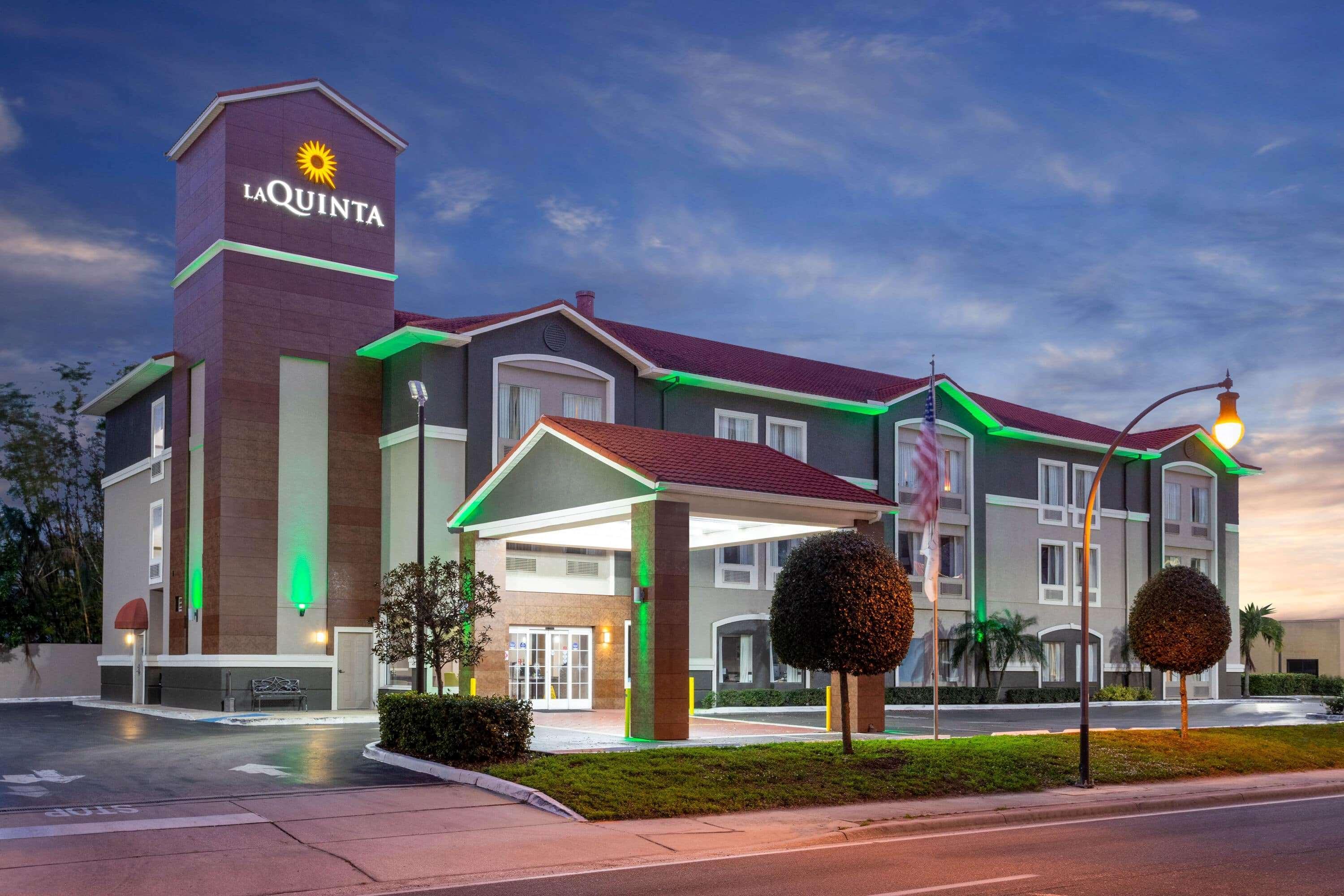 Hotel La Quinta By Wyndham Tampa Bay Area-Tampa South Extérieur photo